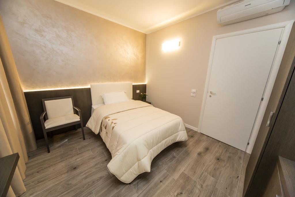 B&B Corte Sul Naviglio Cin I T 0 1 5 0 7 0 C 1 3 X U I L Q C V Cernusco Sul Naviglio Δωμάτιο φωτογραφία